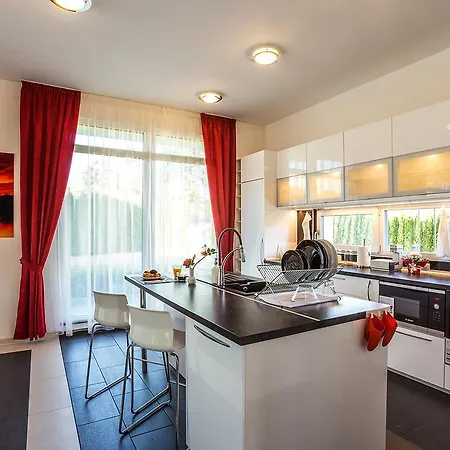 Complex Europe دولنا بانيا