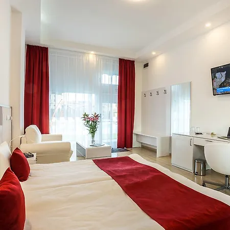 بيت ضيافة Complex Europe 3*