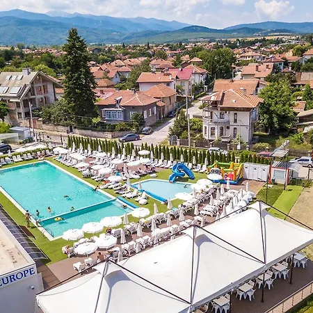 Complex Europe ゲストハウス