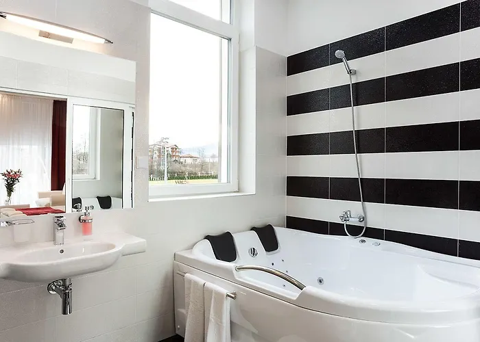 Konukevi Complex Europe Dolna Banya